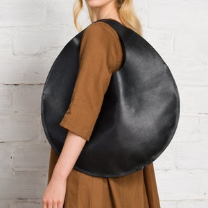 SAC hobo en cuir Circle A92140