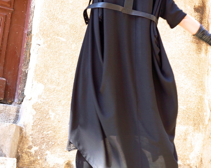 Black Extravagant Leather Stripe  Vest   by AAKASHA A16219