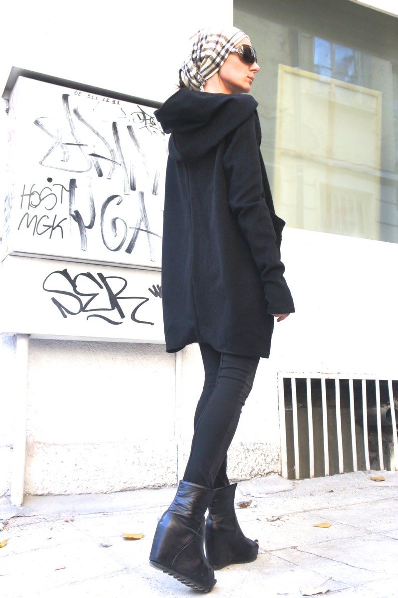 Autumn / Winter Asymmetryc Extravagant Black Hoodded Coat / Wool Coat / Wool Cashmere Blend A07079 image 3