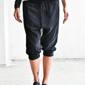 Sporty 3/4 Drop Crotch Pants A90533