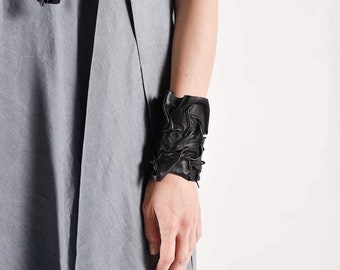 Extravagant Wristband  Leather Cuff  AA17873