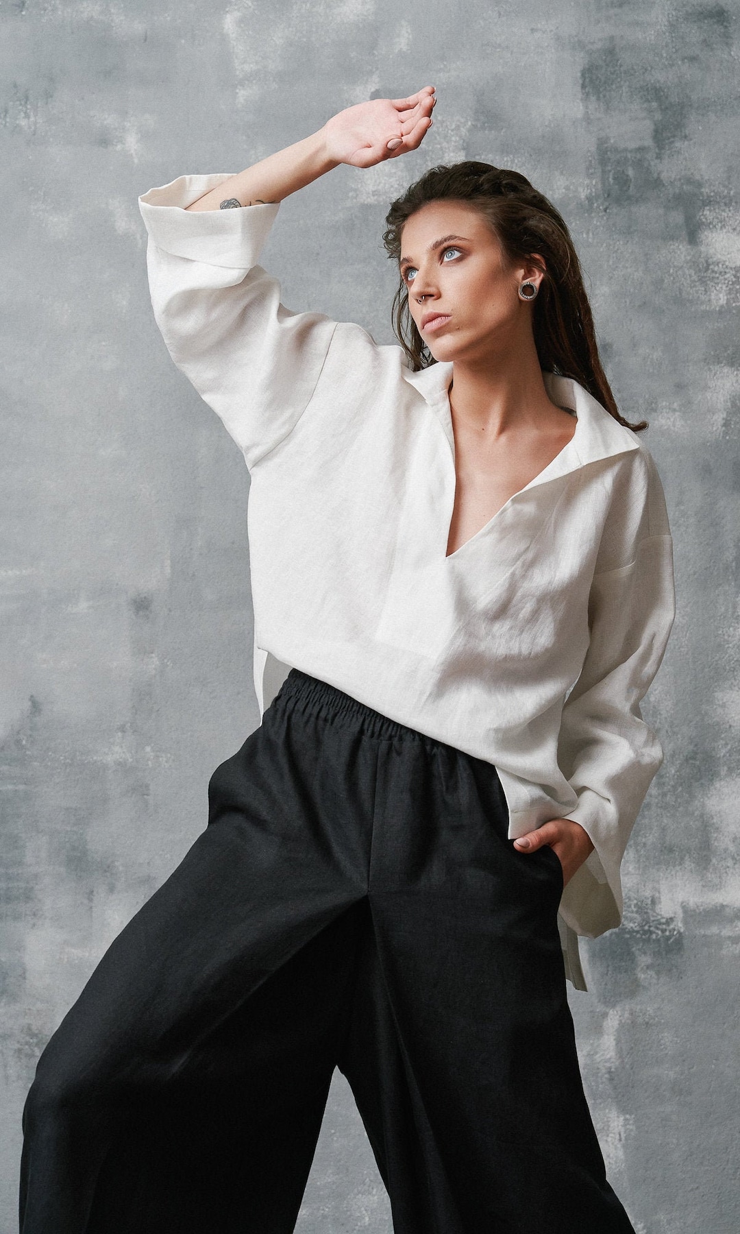 作家 itoさん　volume sleeve linen tops V Neck Linen Summer Shirt , Lflared Sleeves Linen Shirt