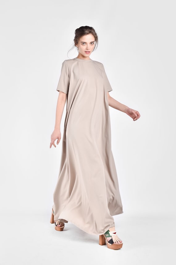 Plus Size Beige Maxi Dress, Elegant Kaftan with Side Pockets and Relaxed Fit A03137 Plus Size Beige Maxi Dress, Elegant Kaftan with Side Pockets and Relaxed Fit A03137