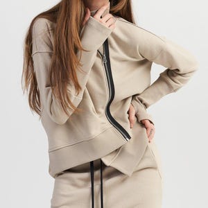 Katoenen sweater met asymmetrische ritssluiting, mouwen met duimgat A92214 afbeelding 2