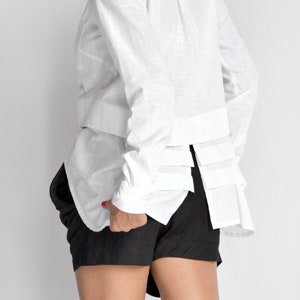 Short Extravagant Linen Shirt A90524