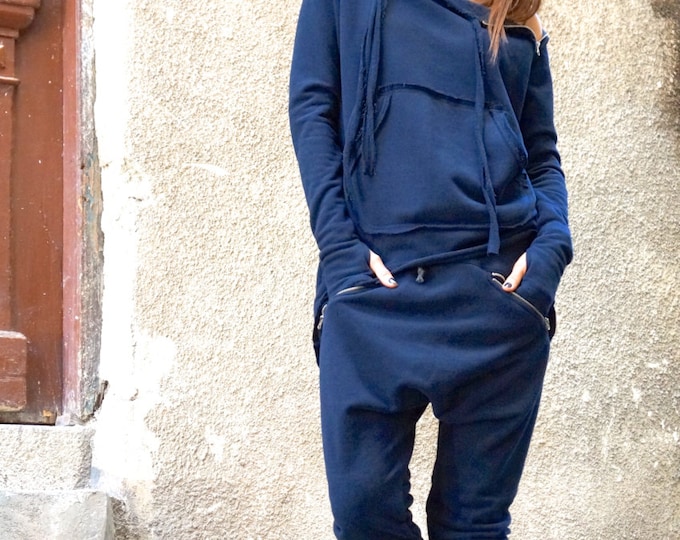 NEW Autumn Navy Extravagant  Asymmetric Cotton Sweatshirt  / Thumb holes  sexy zipper on shoulders / Front Pocket  by AAKASHA A08310