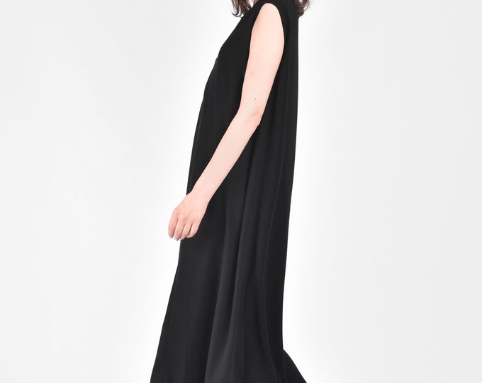 Sleevless maxi front slit dress A90081