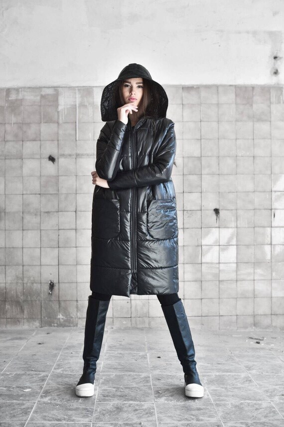 Warm Quilted Large Hooded Jacket/ Black Matte Zipper / Outside