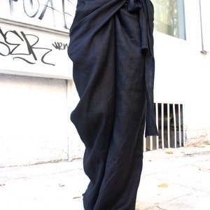 Pantaloni neri di lino larghi / Pantaloni a gamba larga Collezione autunno stravagante A05034