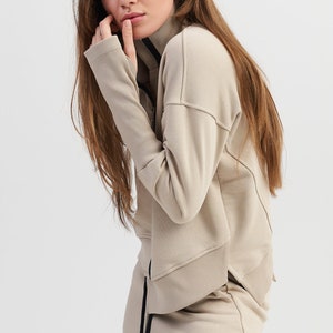 Short Asymmetric Zipper Sweatshirt Black Plus Size Casual Pullover Top Women Fashion Clothing