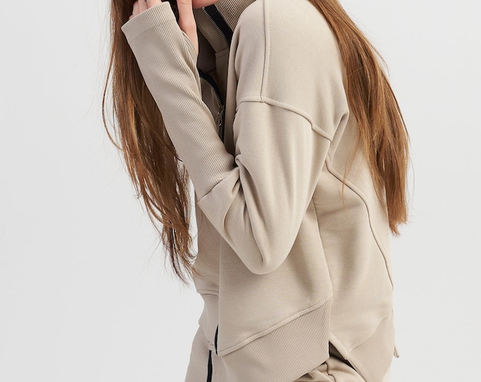 Short Asymmetric Zipper Sweatshirt