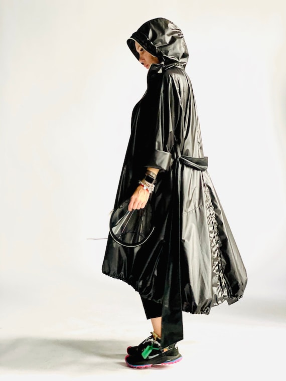 NEW Collection Black Zipper Hooded Raincoat With Zipper NEW Collection Black Zipper Hooded Raincoat With Zipper
