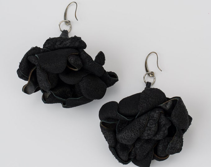 Leather Rose Pendants Earrings A92215