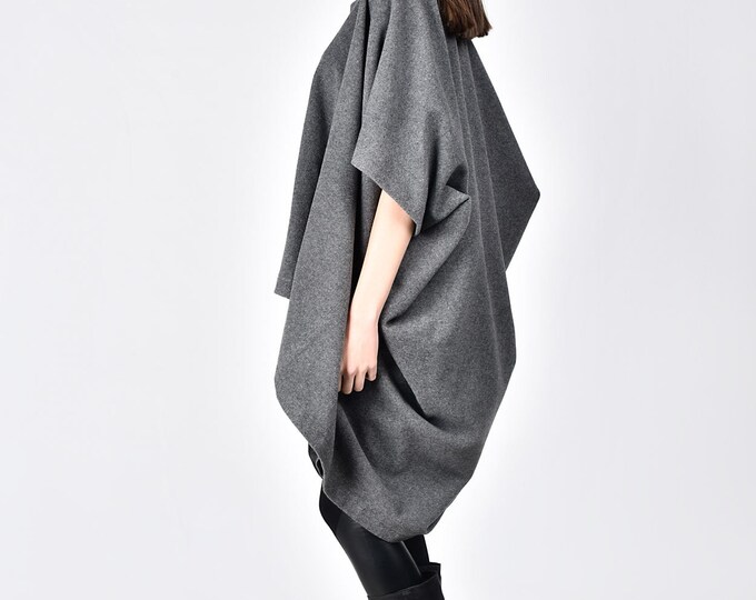 Winter Cashmere and Wool Poncho A01160