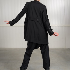 Black Stright Blazer Cutaway Closure Blazer  with Martingale Belt and pockets Autumn Trench  A90511
