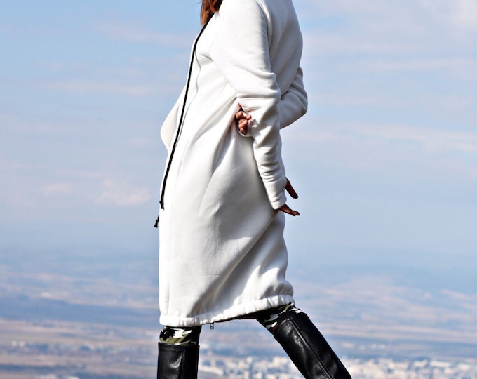 NEW Off White Extravagant Maxi Hooded Cotton Top/Extra Long YKK Black Matt Zipper/Thumb holes  Hoodie/Front Pockets  by AAKASHA A08514
