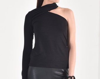 Sexy One Sleeve Multi Way Blouse A90460