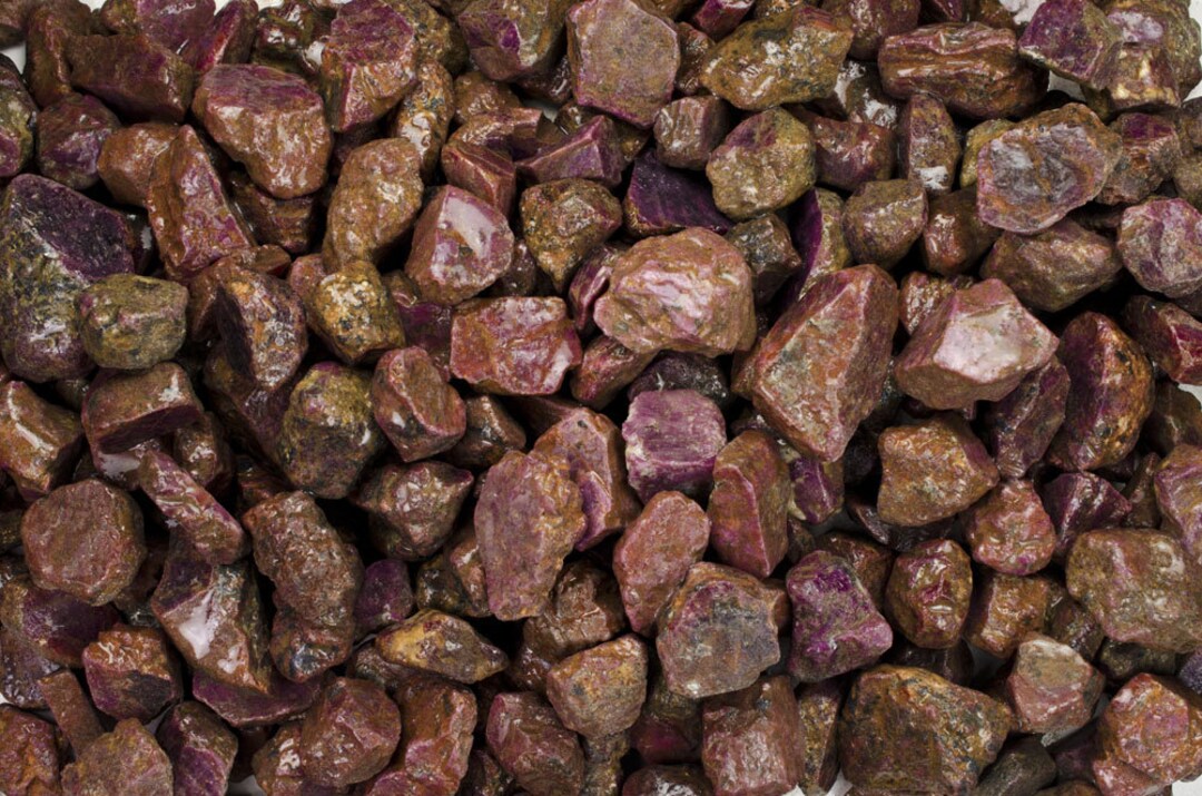 Fantasia Materials: 1 Lb Red Corundum Ruby EX Grade Stones - Raw ...