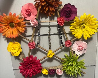 Ghirlanda floreale boho fatta a mano