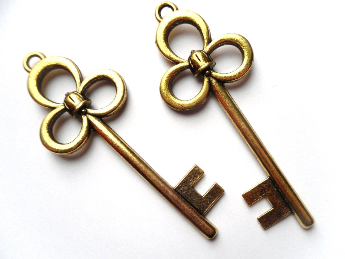 Antiqued Large Gold Tone Skeleton Key Pendant 78x13mm A4D13 Etsy