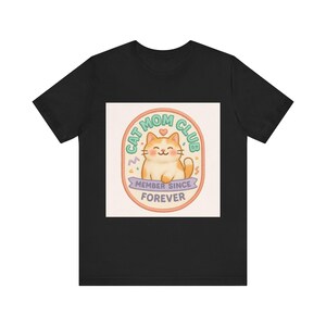 Cat Mom Club - Retro 80s Patch-Style Cat Mom Shirt, Cute Gift for Cat Lovers