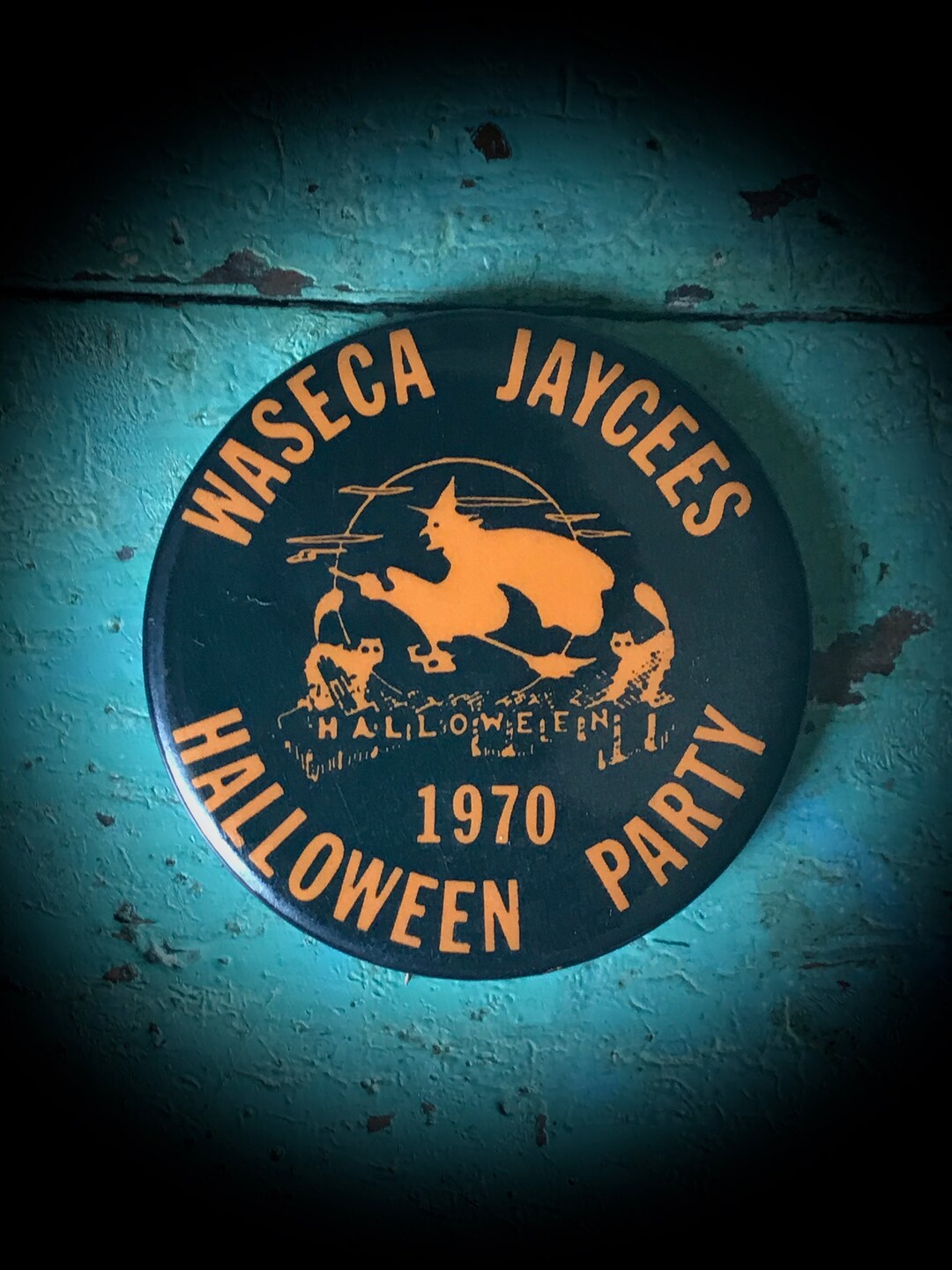 Vintage Halloween Pin Waseca Jaycees Party Souvenir Pinback Old 1970s