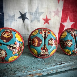 Listing is for ONE Vintage Clowns Hobo Carnival Circus Souvenir Noisemaker Old Collectible Tin Toy Colorful Party Favor Prop Decor Display