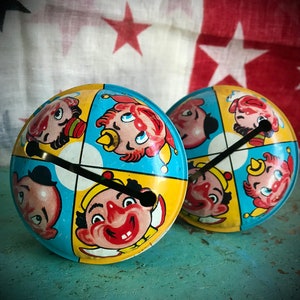 Lisiting is for ONE Vintage Noisemaker Comic Characters Clowns Old Hobos Weirdo Bizzare Carnival Circus Party Favor Decor Display Prop Toy