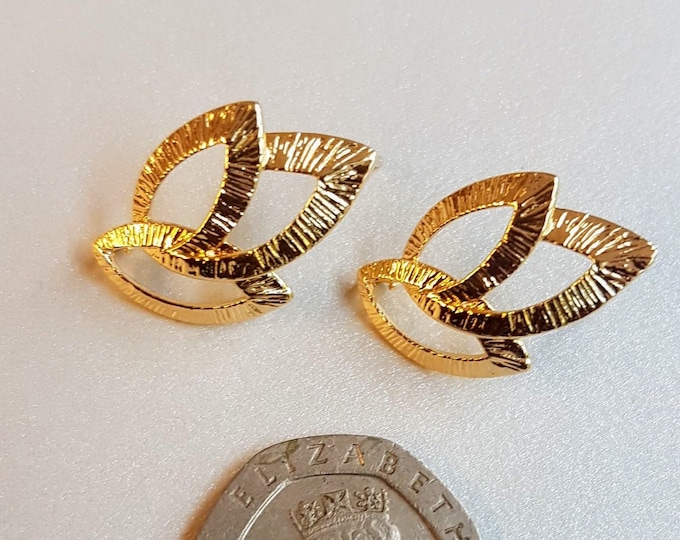 Brass Gold Plated Stud Earrings: Elegant Design (22x25mm)