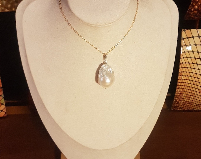 Baroque Pearl Pendant: Gold-Filled Chain, Unique Freshwater Pearl