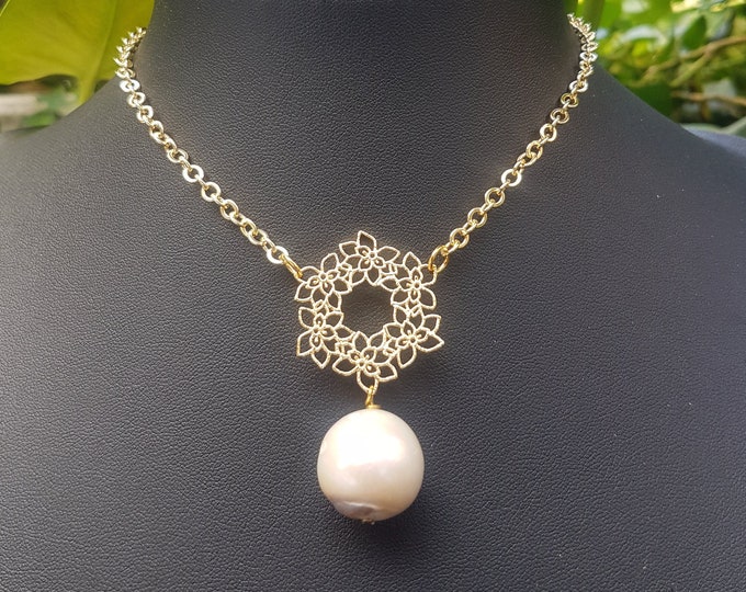 Baroque Pearl Pendant Necklace: Gold Floral Design, Wedding Jewelry