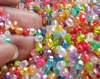 Fasetowane koraliki akrylowe: 3 x 4 mm, mieszane kolory do majsterkowania
