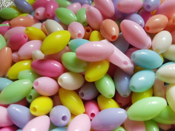 16x8mm mixed pastel colours oval acrylic beads for craft, DIY projects & jewellery making. Pack of 20, 50 or 100. Quick dispatch from the UK