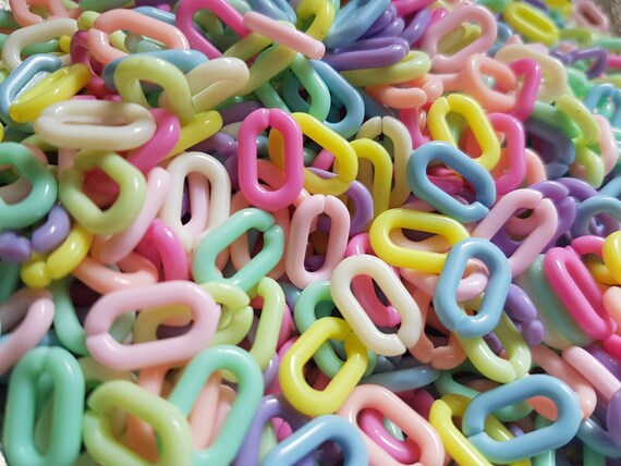 18x12mm interlocking beads. Colourful kids craft beads. Fast and simple DIY projects, The easiest beading kit ever!!! 50 beads in pack.