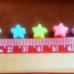 10 mm mixed colour stars acrylic beads for fun children&#39;s projects, DIY craft projects, fun jewellery making for kids, frame decorating.
