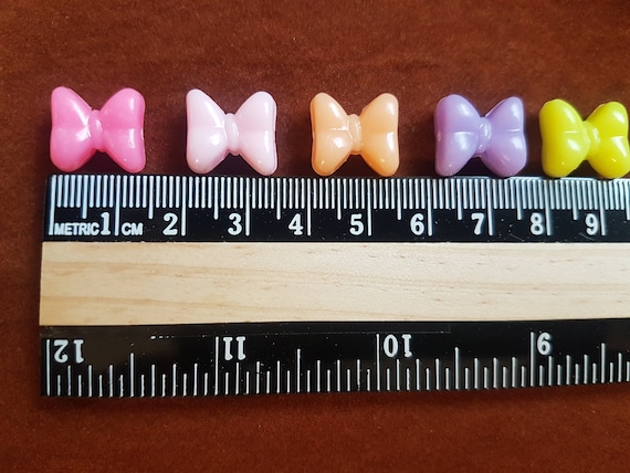 14x12mm mixed pastel colours bow acrylic beads for craft, DIY projects & jewellery making. Pack of 20/50/100. Quick dispatch from the UK.