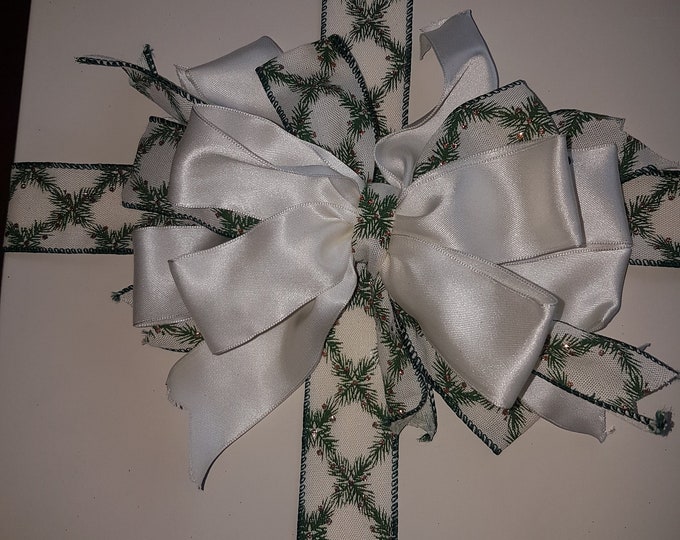 Christmas Fir Ribbon, Green and Ivory Glitter Vine, 38mm