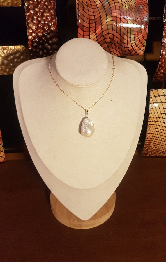 Baroque cultured freshwater pearl pendant 28mm x20mm with gold-filled chain. Chain is 410mm long.  You will receive this specific pendant.