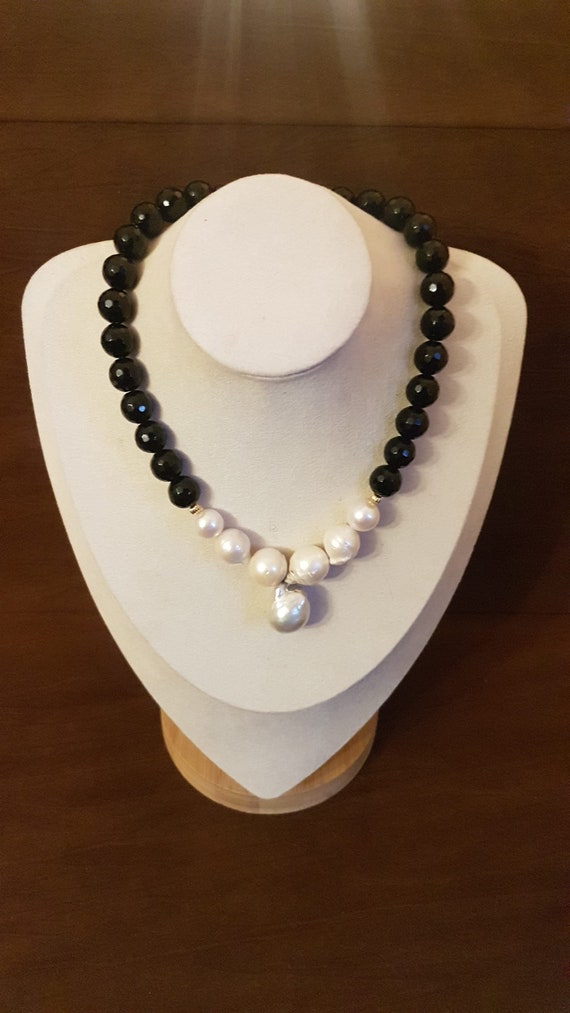 Black jade  beads with 5 graduated baroque cultured pearls front detail. Gift for her. 28x 15mm largest front pearl, Baroque pearls may vary
