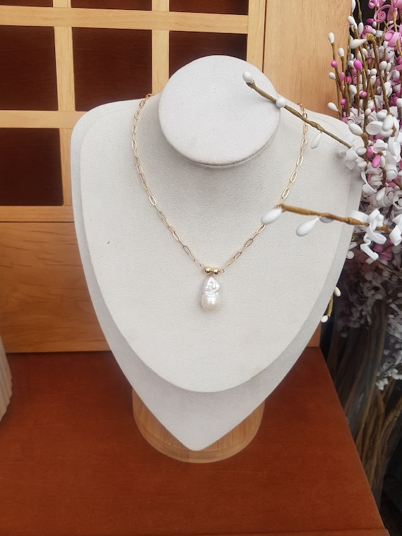Minimalist pearl pendant necklace 20x15mm approx. High luster pearl. For Weddings & general gifting. Gift bagged. With 18" paperclip chain.