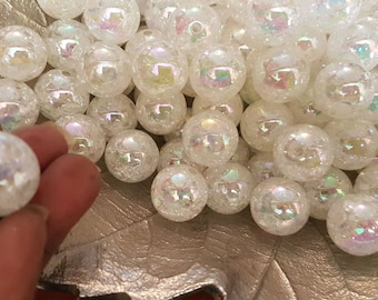 20mm Acrylic snowball. Beautiful, large crackle white iridescent bead. Good as Christmas decoration on anything. 10 or 20  beads in a pack.