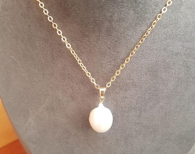 Baroque Pearl Pendant Necklace & Earrings Set: Gold Plated Brass
