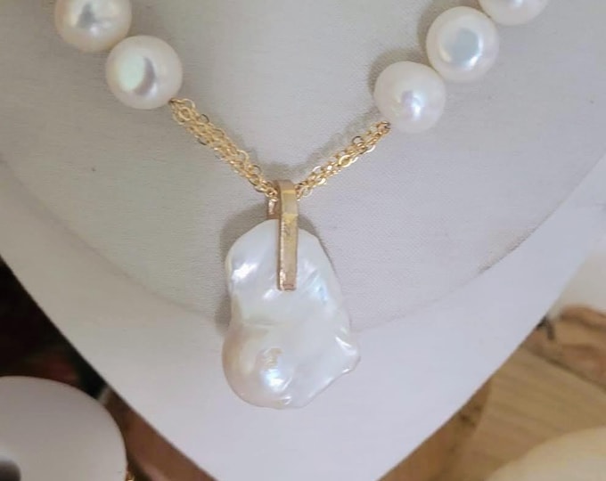 Freshwater Pearl Necklace: Triple Gold Chain, Adjustable Length