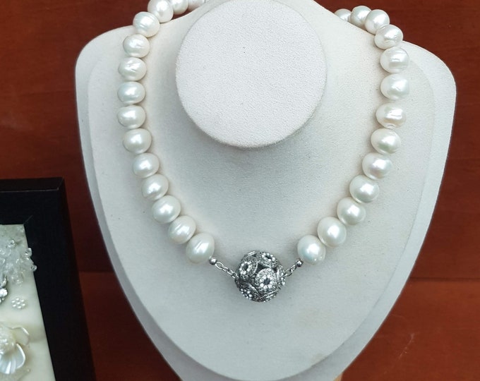 Freshwater Pearl Necklace: Sterling Silver Pendant, 15mm Beads