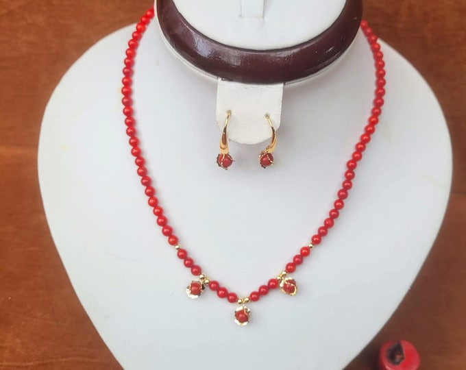 Red Coral Beaded Necklace Set: 16" Gold Embellished Design