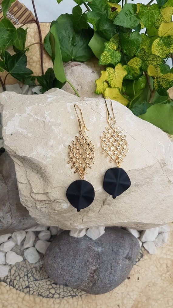Black and gold dangling earrings. Statement earrings. Acrylic and gold plated grill design