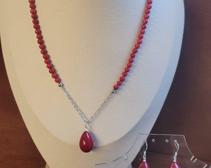 Red Coral Beaded Necklace with Pendant & Earrings Set