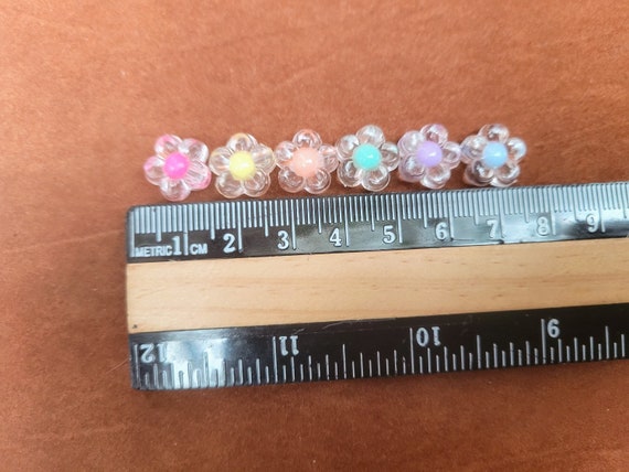 12mm mixed pastel colours flower acrylic beads for craft, DIY projects & jewelry making. Pack of 20/50 Quick dispatch from the UK