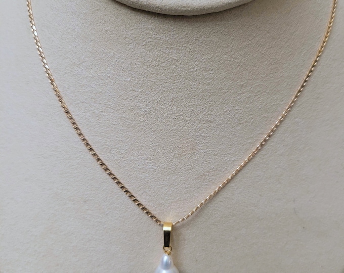 Iridescent Baroque Pearl Pendant: Rose Gold-Filled Chain, Unique Jewelry Gift