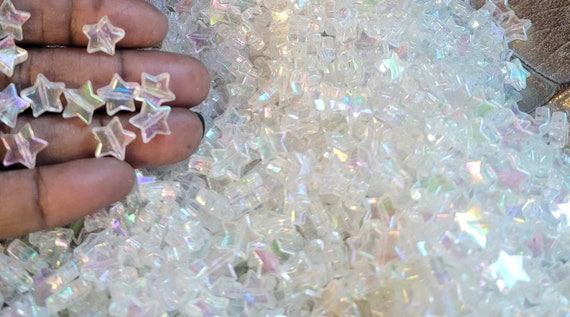 12mm clear AB stars acrylic beads (100 pack) for fun children's projects, DIY craft projects, fun jewellery making. Frame decorating.